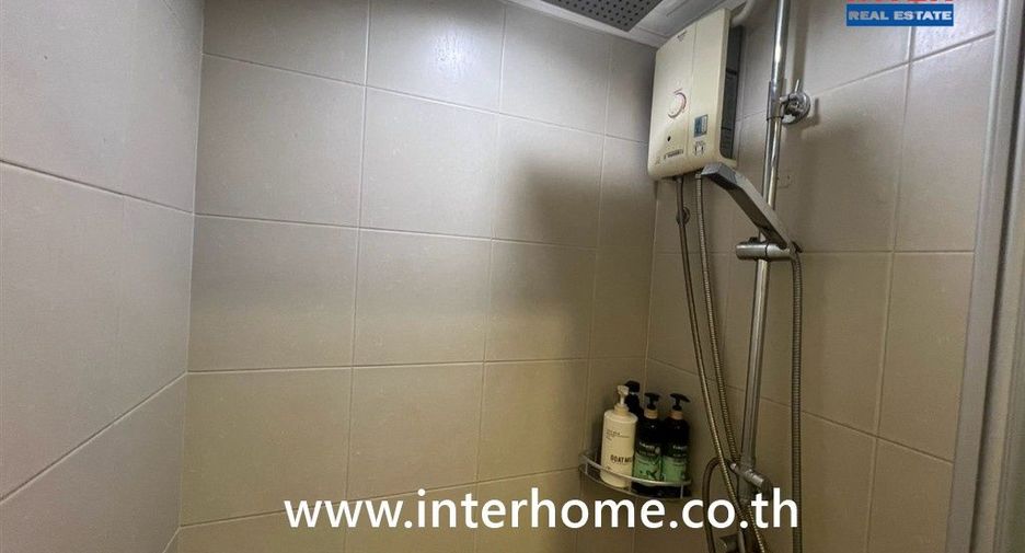 Condo en venta de 2 habitaciones en Bang Na, Bangkok