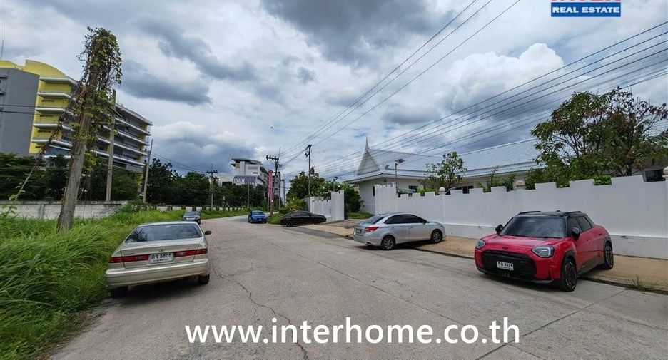 Terreno en venta en Phutthamonthon, Nakhon Pathom