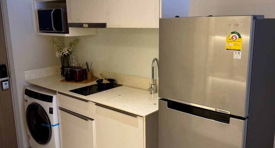 For rent 1 bed condo in Bang Rak, Bangkok