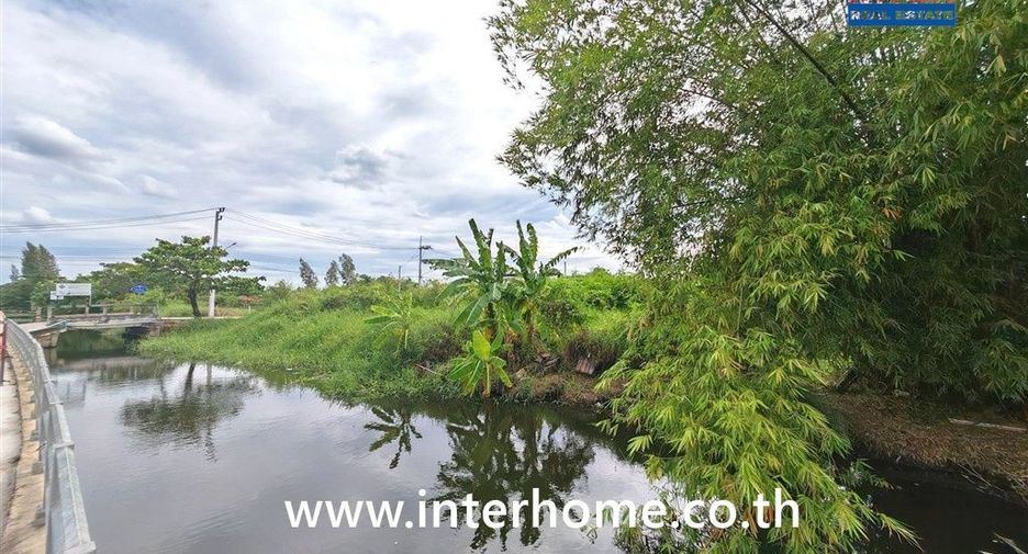 Terreno en venta en Sam Phran, Nakhon Pathom