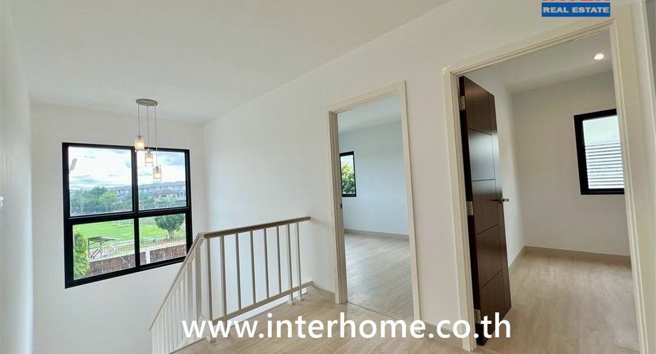 Casa en venta de 4 habitaciones en Sai Mai, Bangkok