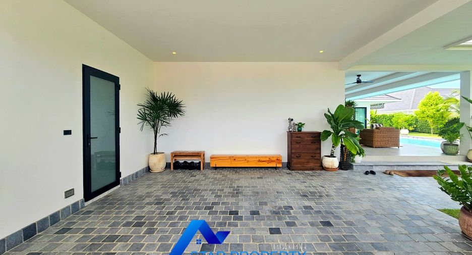 For sale 3 ベッドルーム villa in Hua Hin, Prachuap Khiri Khan