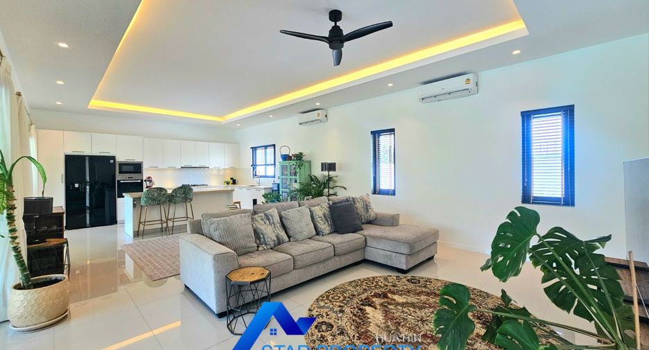 For sale 3 ベッドルーム villa in Hua Hin, Prachuap Khiri Khan