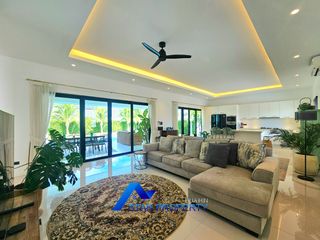 For sale 3 ベッドルーム villa in Hua Hin, Prachuap Khiri Khan