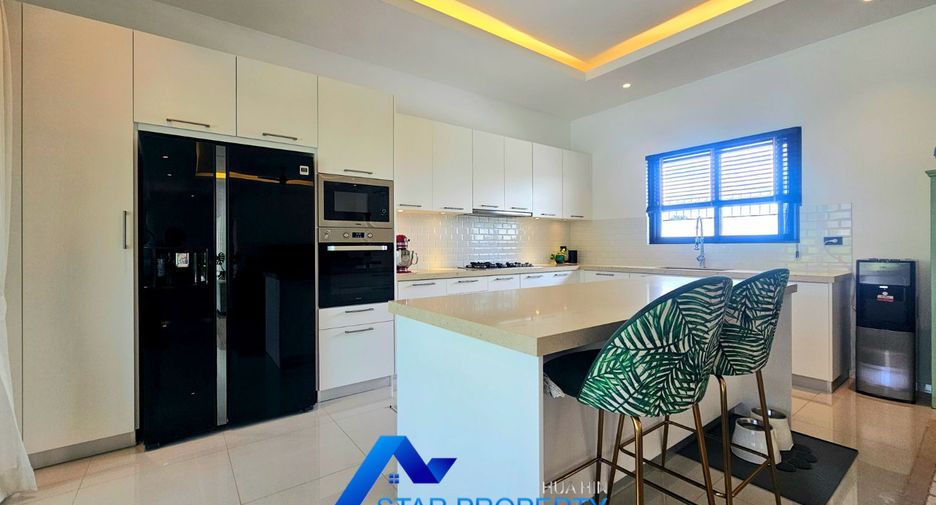 For sale 3 ベッドルーム villa in Hua Hin, Prachuap Khiri Khan