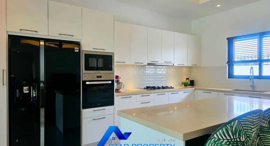 For sale 3 ベッドルーム villa in Hua Hin, Prachuap Khiri Khan