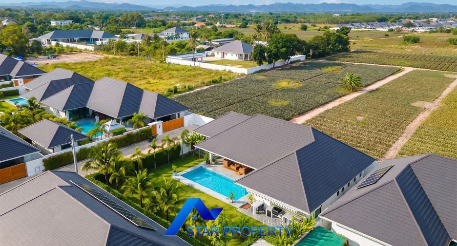 For sale 3 ベッドルーム villa in Hua Hin, Prachuap Khiri Khan