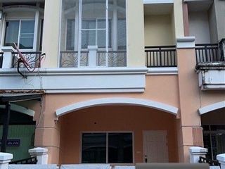 For sale 3 bedrooms townhouse in Bang Bon, Bangkok
