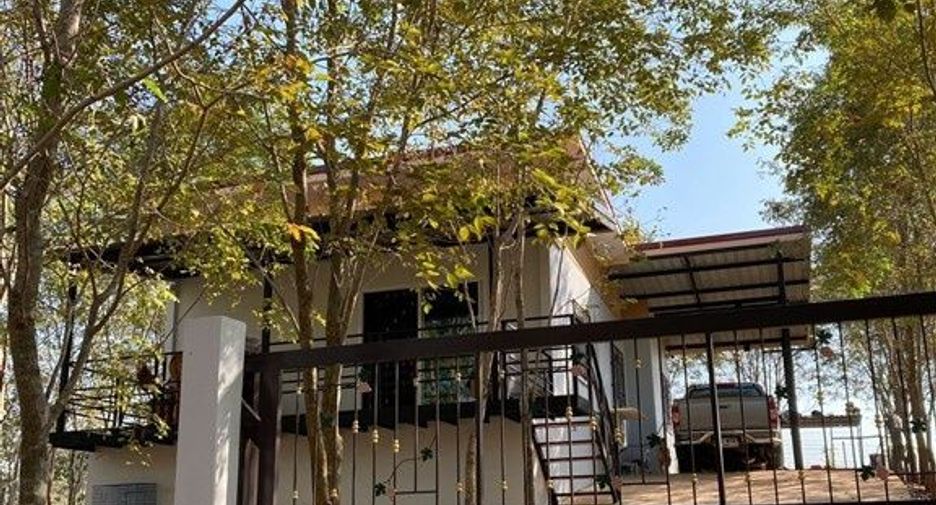 出售 土地 在 Ban Bueng, Chon Buri