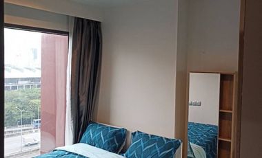 Wohnung zur Miete mit 1 Zimmer in Huai Khwang, Bangkok