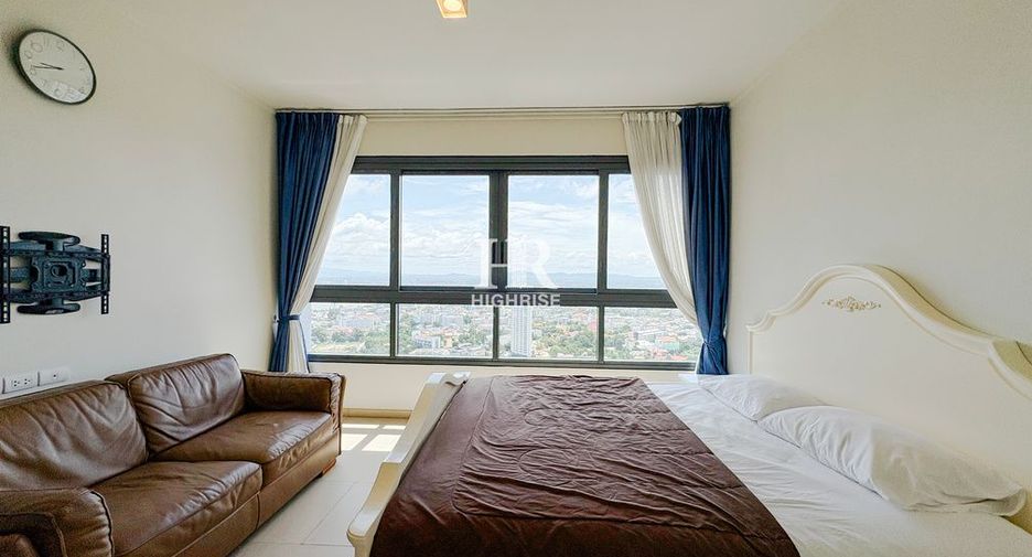 For rent 2 bedrooms condo in Bang Lamung, Chonburi