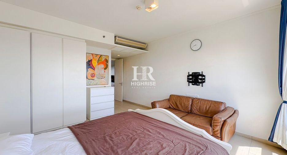 For rent 2 bedrooms condo in Bang Lamung, Chonburi