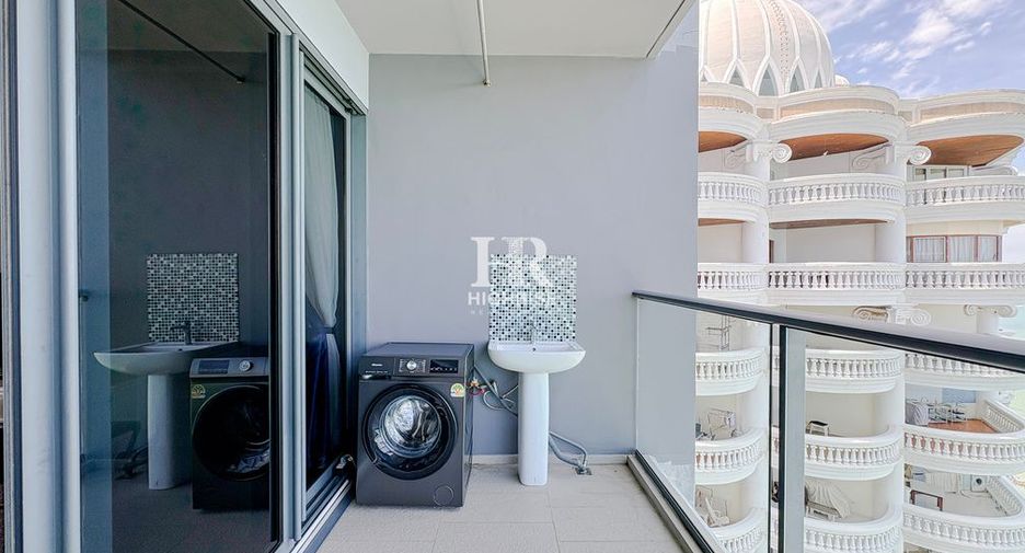 For rent 2 bedrooms condo in Bang Lamung, Chonburi