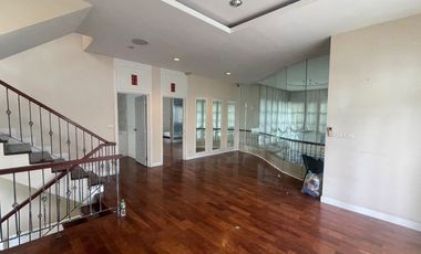 For sale 5 bedrooms condo in Khan Na Yao, Bangkok