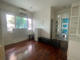 For sale 5 bedrooms condo in Khan Na Yao, Bangkok