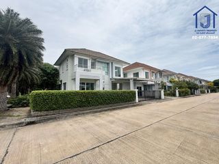 For sale 3 bedrooms house in Mueang Samut Prakan, Samut Prakan