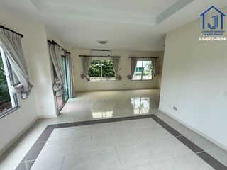 For sale 3 bedrooms house in Mueang Samut Prakan, Samut Prakan