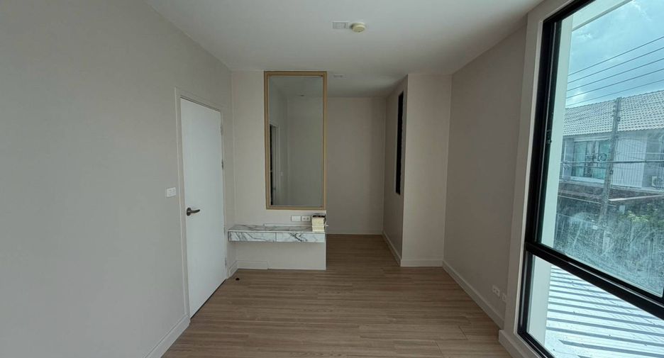 For sale 3 bedrooms townhouse in Kathu, Phuket