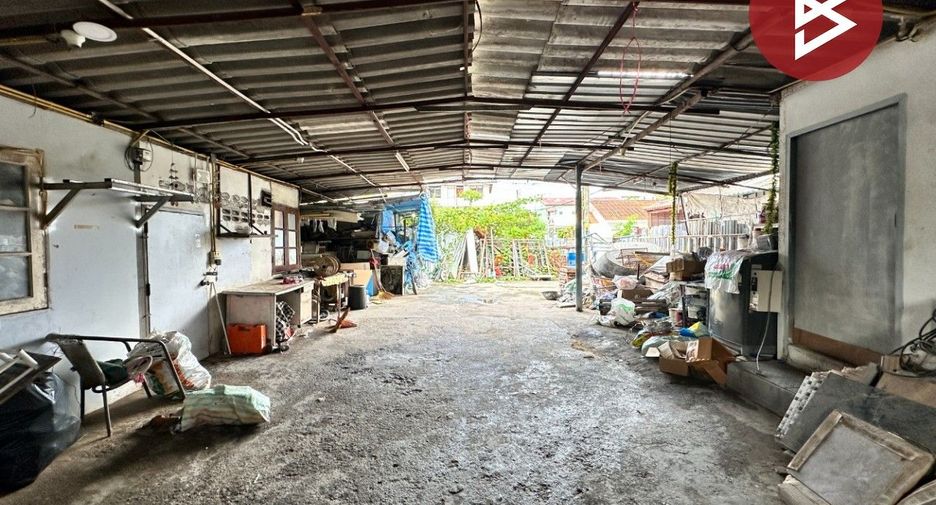 For sale land in Phra Khanong, Bangkok