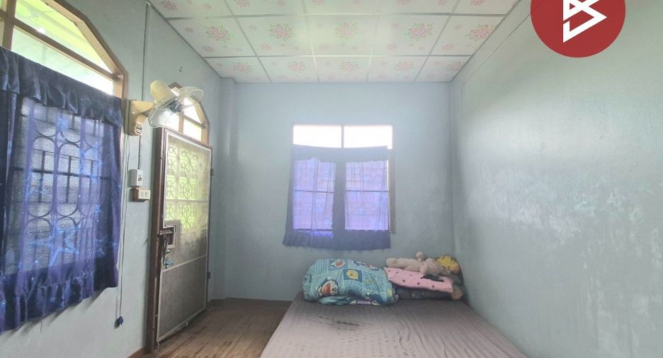 For sale 2 bedrooms townhouse in Mueang Samut Songkhram, Samut Songkhram
