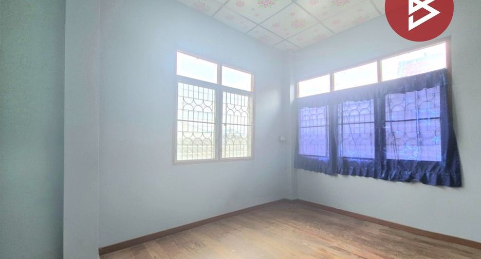 For sale 2 bedrooms townhouse in Mueang Samut Songkhram, Samut Songkhram