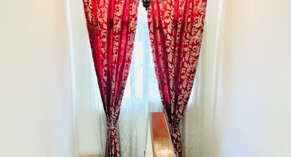 For sale 5 bedrooms house in Mueang Samut Sakhon, Samut Sakhon