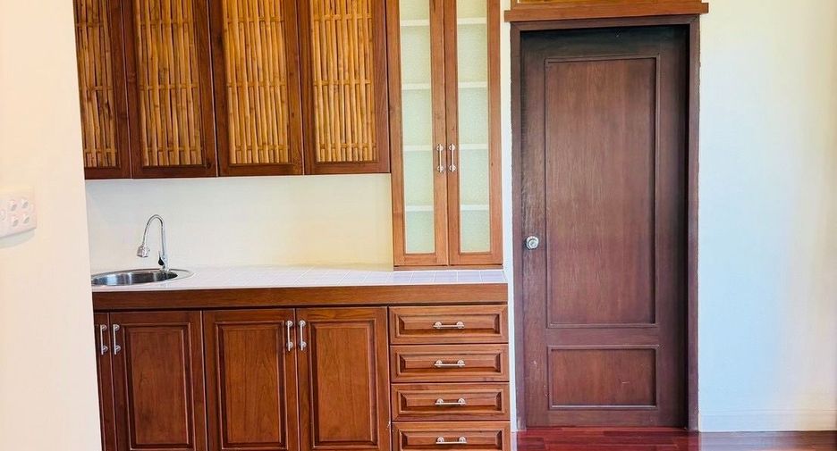 Haus zur Miete mit 4 Zimmer in Hang Dong, Chiang Mai