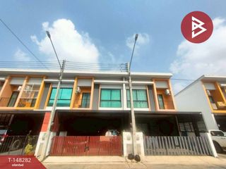 Casa adosada en venta de 4 habitaciones en Bang Pakong, Chachoengsao