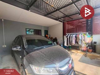 Casa adosada en venta de 4 habitaciones en Bang Pakong, Chachoengsao