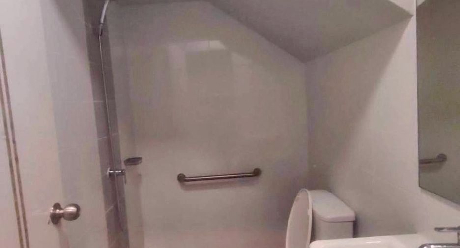 Reihenhaus zum Kauf mit 4 Zimmer in Bang Pakong, Chachoengsao