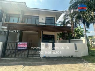 For sale 3 bedrooms townhouse in Mueang Samut Prakan, Samut Prakan