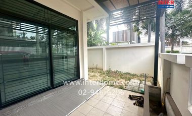 Casa adosada en venta de 3 habitaciones en Mueang Samut Prakan, Samut Prakan