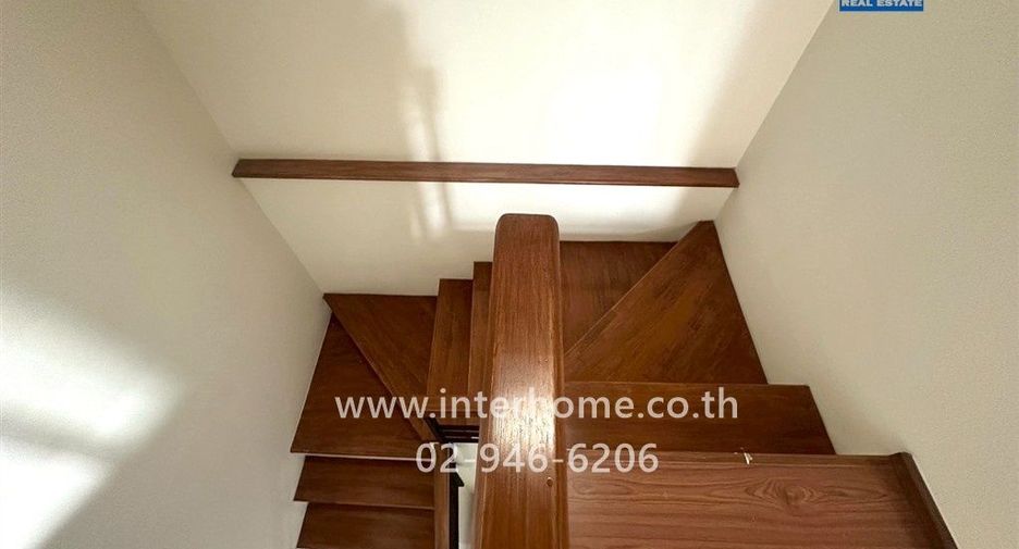 Casa adosada en venta de 3 habitaciones en Mueang Samut Prakan, Samut Prakan