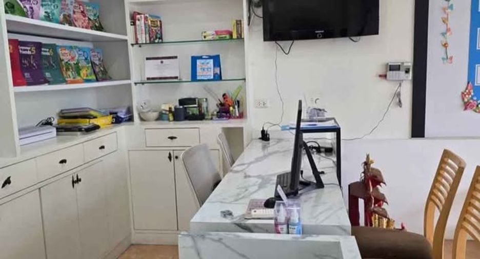 For sale 3 bedrooms retail Space in Mueang Phuket, Phuket