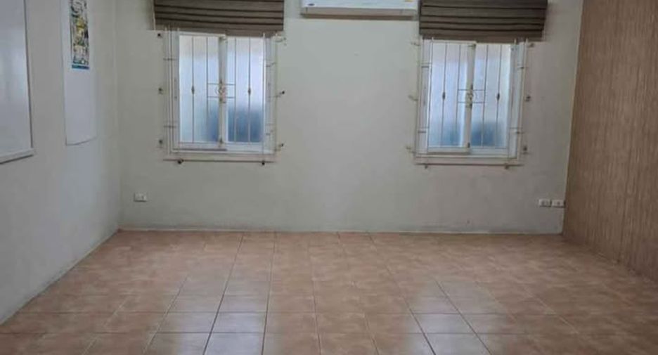 For sale 3 bedrooms retail Space in Mueang Phuket, Phuket