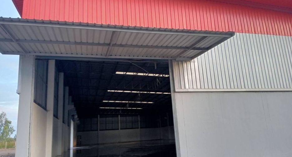À vendre entrepôt à Sai Noi, Nonthaburi