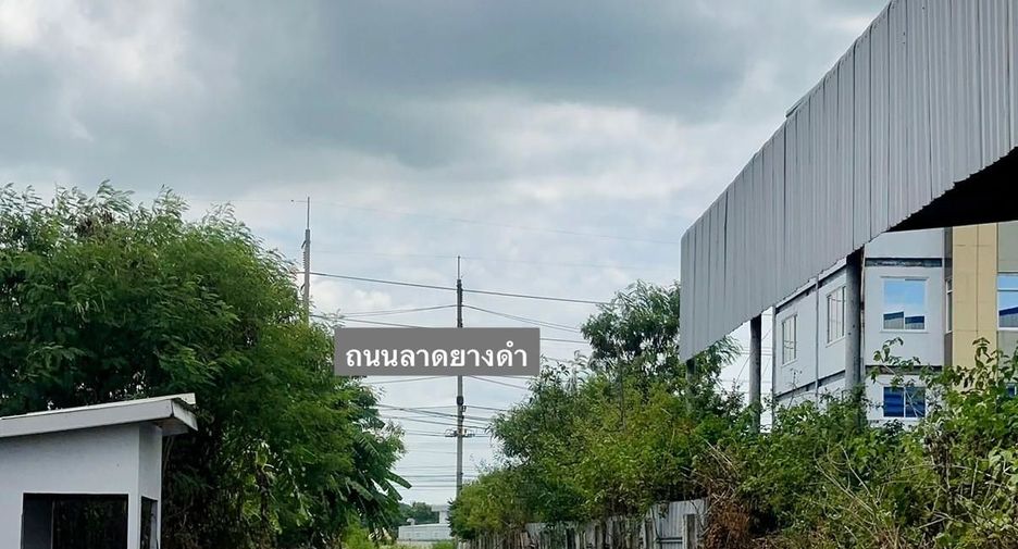 À vendre entrepôt à Sai Noi, Nonthaburi