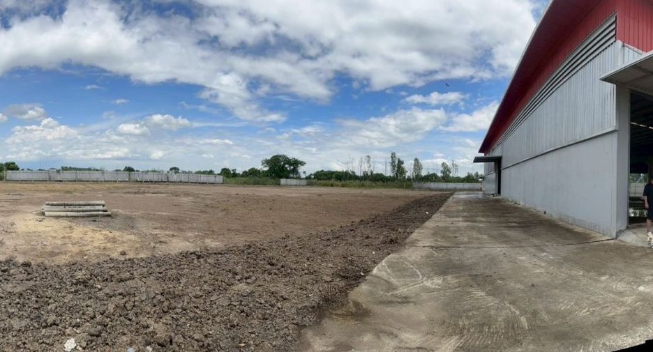 À vendre entrepôt à Sai Noi, Nonthaburi