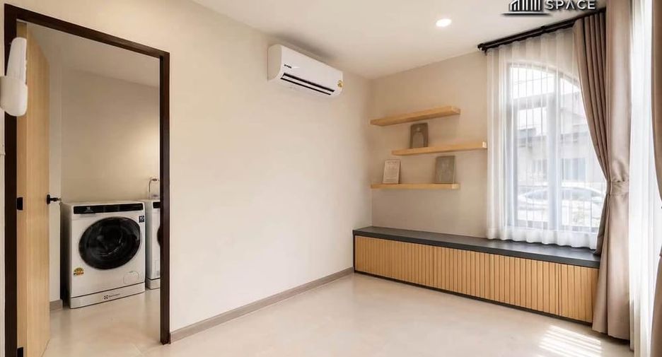 For rent 3 bedrooms villa in Bang Lamung, Chonburi