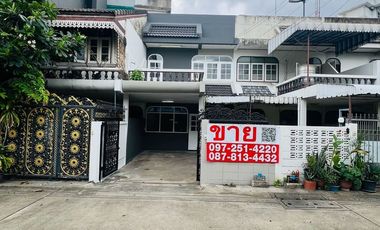 For sale 3 bedrooms townhouse in Mueang Nonthaburi, Nonthaburi