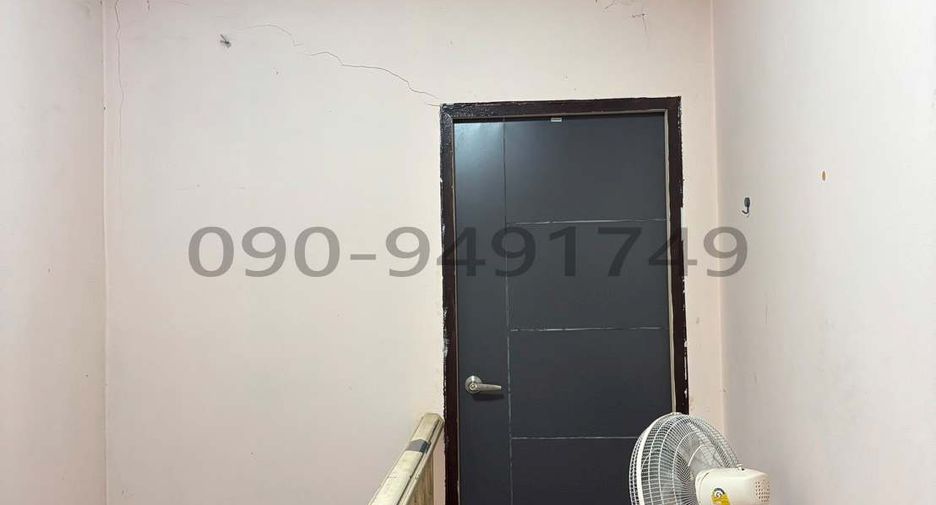 For sale 2 bedrooms townhouse in Min Buri, Bangkok