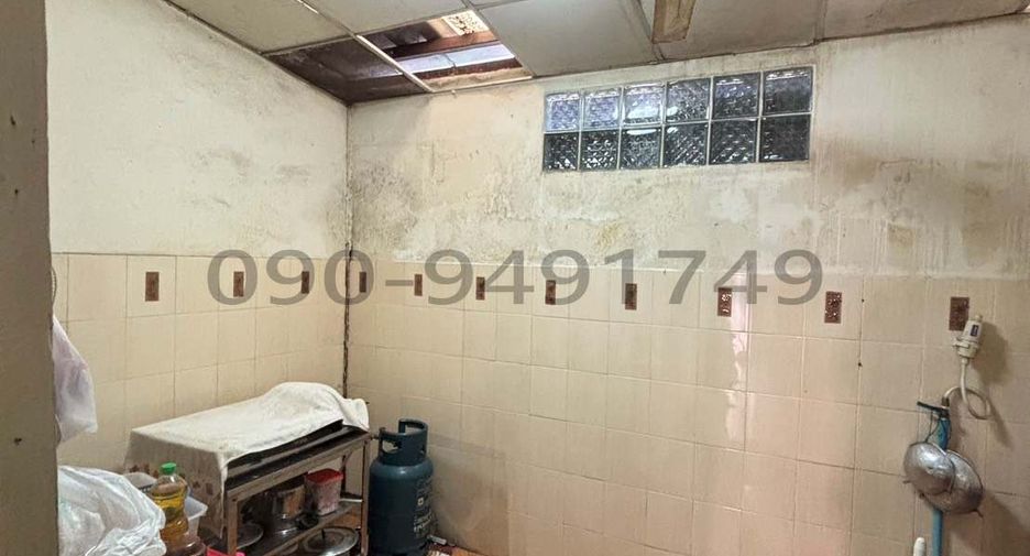 For sale 2 bedrooms townhouse in Min Buri, Bangkok