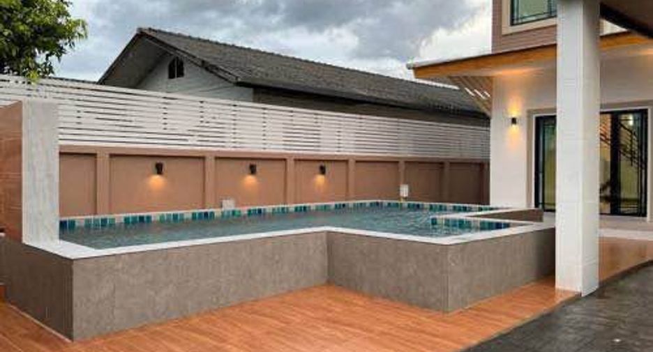 For rent 3 bedrooms villa in San Sai, Chiang Mai