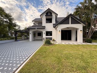 For rent 4 bedrooms house in San Sai, Chiang Mai