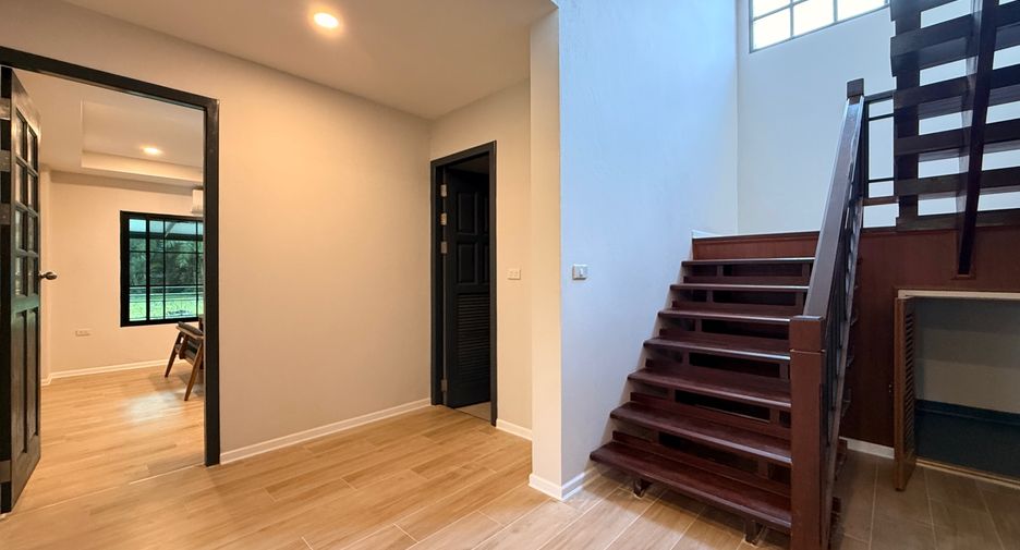 For rent 4 bedrooms house in San Sai, Chiang Mai