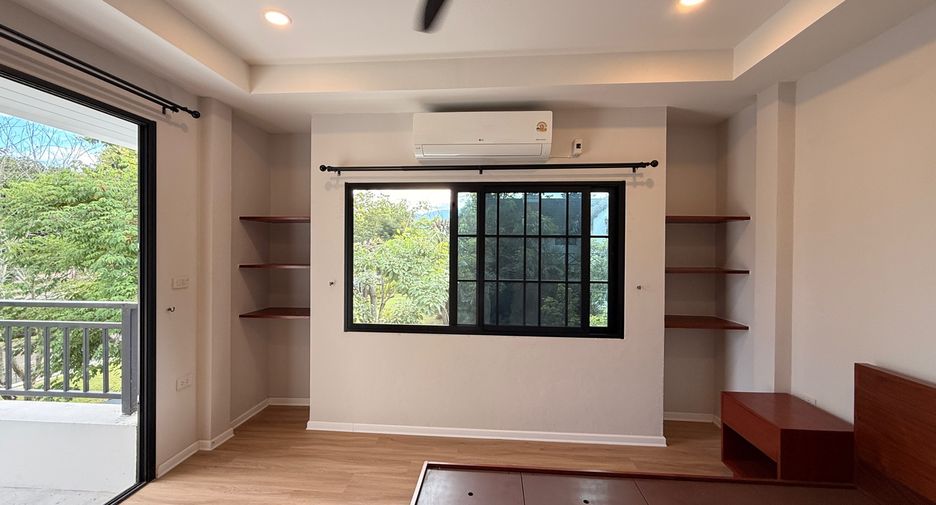 For rent 4 bedrooms house in San Sai, Chiang Mai