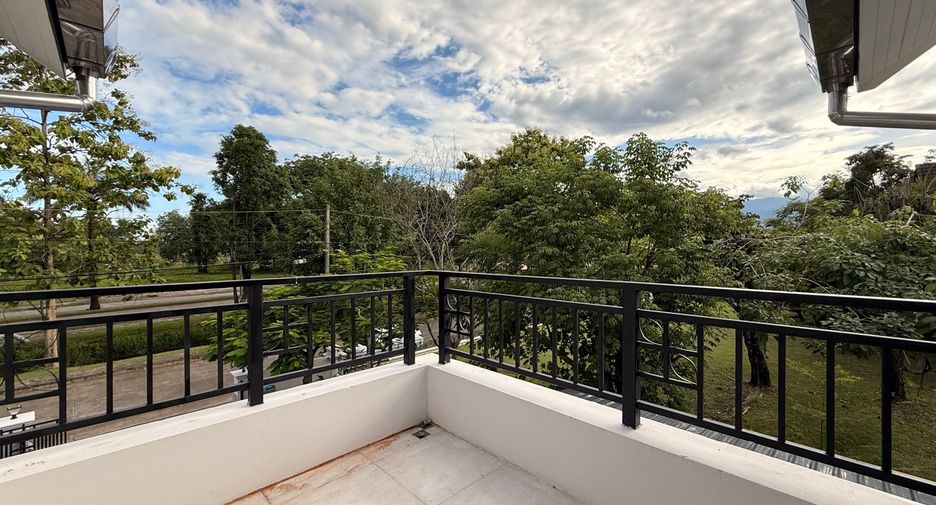 For rent 4 bedrooms house in San Sai, Chiang Mai