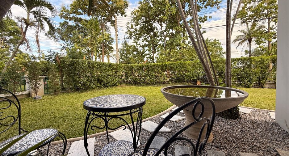 For rent 4 bedrooms house in San Sai, Chiang Mai