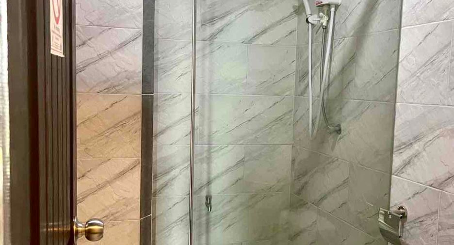 For sale 120 bedrooms hotel in Bang Na, Bangkok