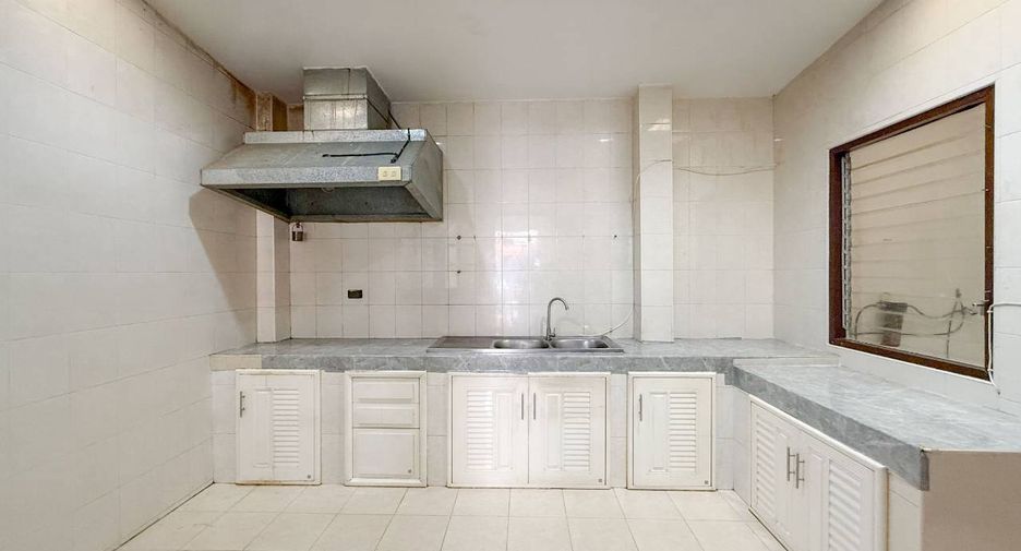 For sale 3 bedrooms townhouse in Mueang Phuket, Phuket